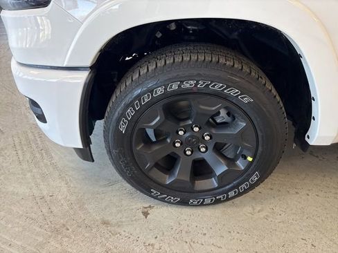 New 2026 RAM 1500 Big Horn AWD/4WD image 4