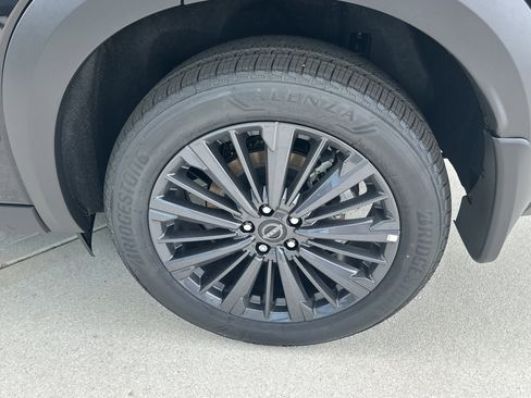 New 2026 Nissan Pathfinder SL FWD image 8