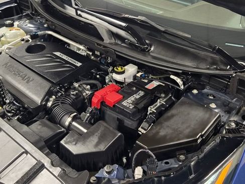 Used 2023 Nissan Rogue SV image 50
