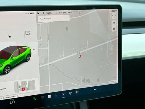 Used 2021 Tesla Model Y Long Range AWD/4WD image 18