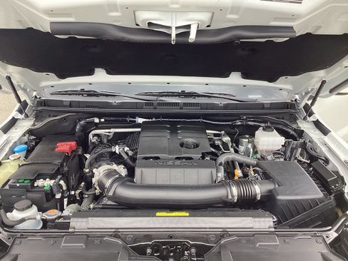 Used 2025 Nissan Frontier SV w/ SV Convenience Package AWD/4WD image 25
