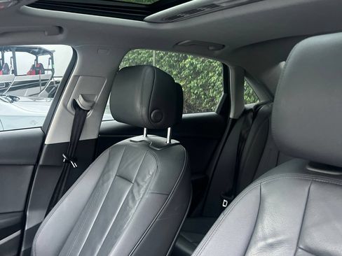 Used 2019 Audi A4 2.0T Premium FWD image 10