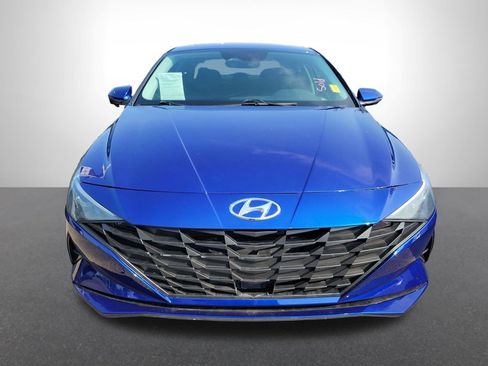 Used 2023 Hyundai Elantra Limited FWD image 2