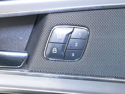 Used 2018 Lincoln MKX Select w/ Select Plus Package image 18