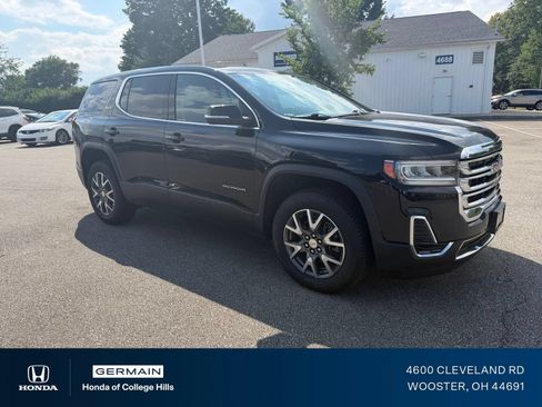 Used 2023 GMC Acadia SLE FWD image 3