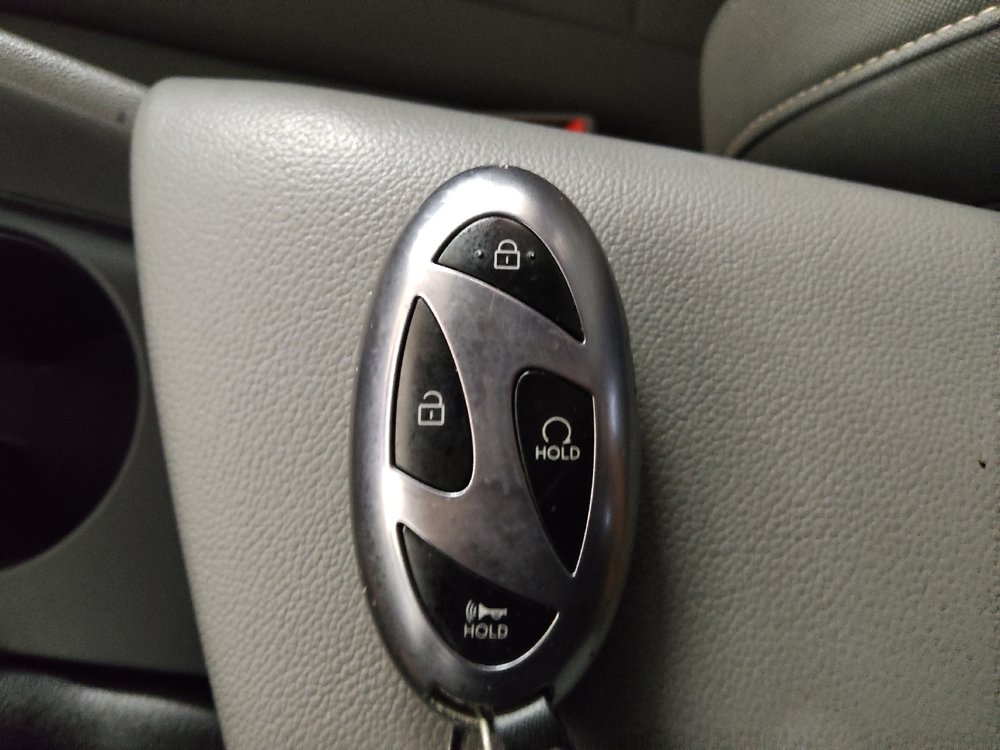 Used 2025 Hyundai Elantra Sport FWD image 32