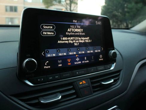 Used 2022 Nissan Altima 2.5 SV AWD/4WD image 35