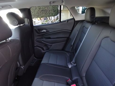 New 2026 Chevrolet Trax LT w/ Sunroof Package FWD image 20
