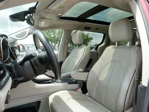 Used 2021 Chrysler Pacifica Limited w/ Premium & Safety Sphere Group AWD/4WD image 15