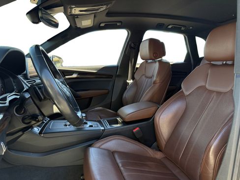 Used 2018 Audi Q5 2.0T Premium Plus w/ Premium Plus Package image 9