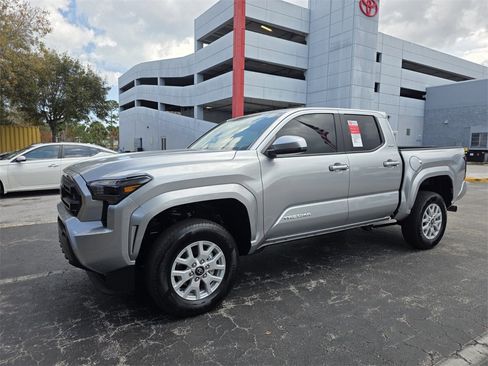 New 2026 Toyota Tacoma SR5 image 3