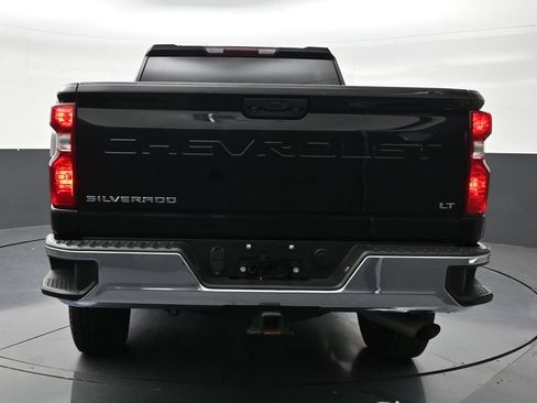 Used 2024 Chevrolet Silverado 2500 LT AWD/4WD image 4