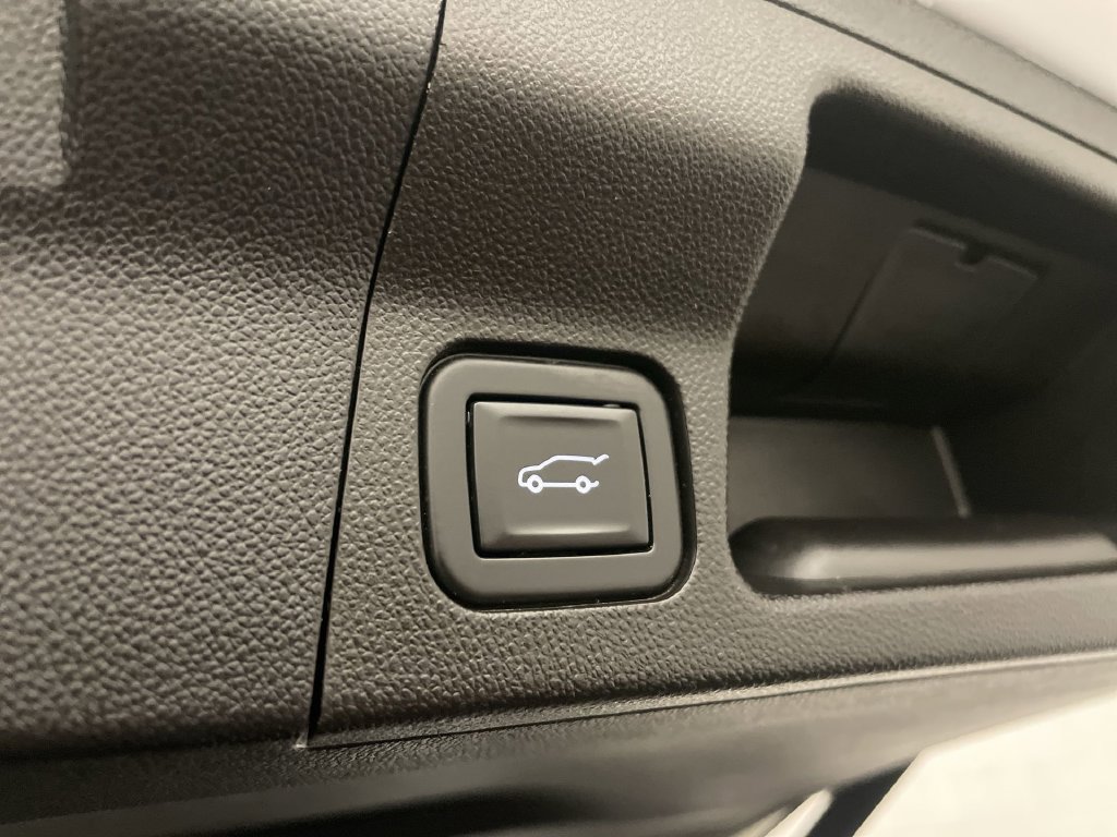 Used 2021 GMC Acadia SLT FWD image 30