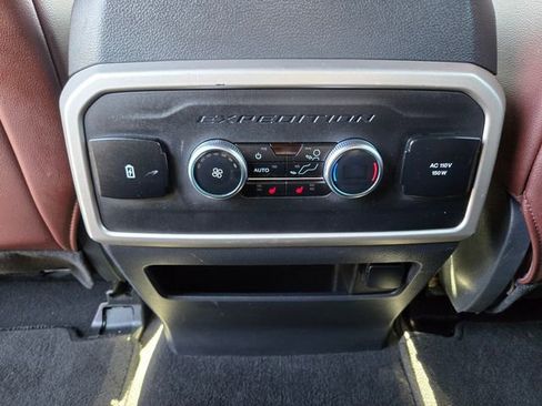 Used 2024 Ford Expedition Max Limited AWD/4WD image 16