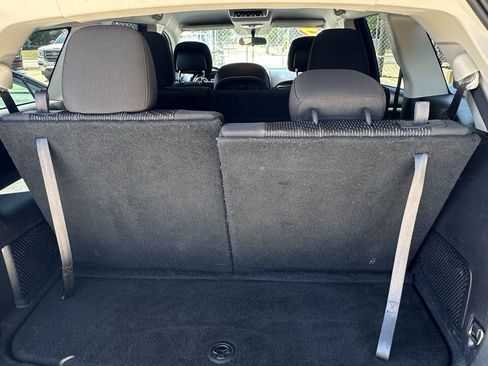 Used 2017 Dodge Journey SE w/ Flexible Seating Group image 16