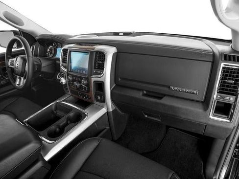 Used 2017 RAM 1500 Laramie w/ Convenience Group image 16