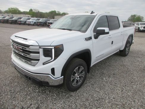 New 2026 GMC Sierra 1500 SLE AWD/4WD image 10