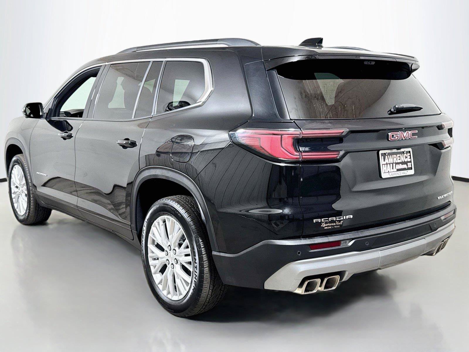 Used 2026 GMC Acadia Elevation w/ Elevation Premium Package FWD image 6