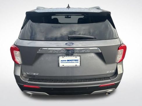 Used 2022 Ford Explorer Limited w/ Equipment Group 301A AWD/4WD image 4