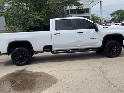 Used 2024 Chevrolet Silverado 2500 LT w/ Z71 Sport Edition AWD/4WD image 9