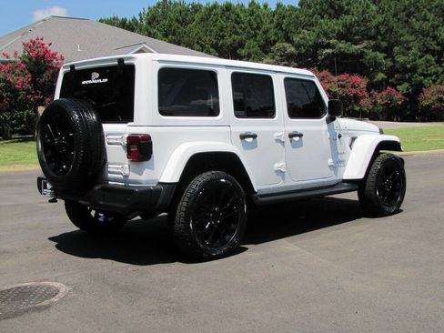 Used 2021 Jeep Wrangler Unlimited Sahara w/ Cold Weather Group image 6