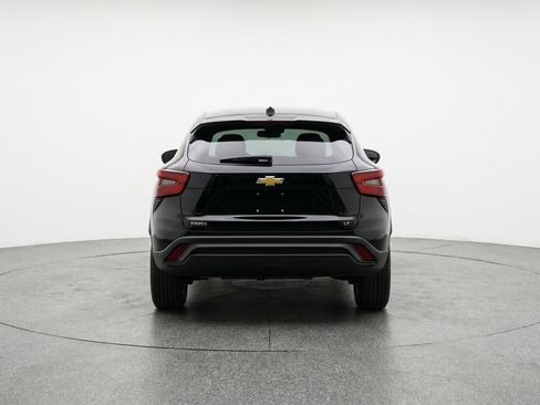 Used 2025 Chevrolet Trax LT w/ LT Convenience Package FWD image 7