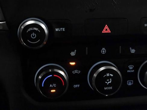 Used 2019 RAM 1500 Big Horn AWD/4WD image 29
