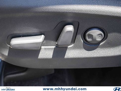 Used 2021 Hyundai Tucson Value FWD image 19