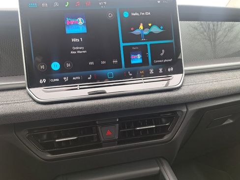 New 2026 Volkswagen Tiguan S image 10