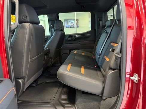 Used 2025 GMC Sierra 1500 AT4 w/ Technology Package AWD/4WD image 20