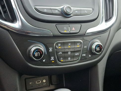 Used 2022 Chevrolet Equinox LT image 15