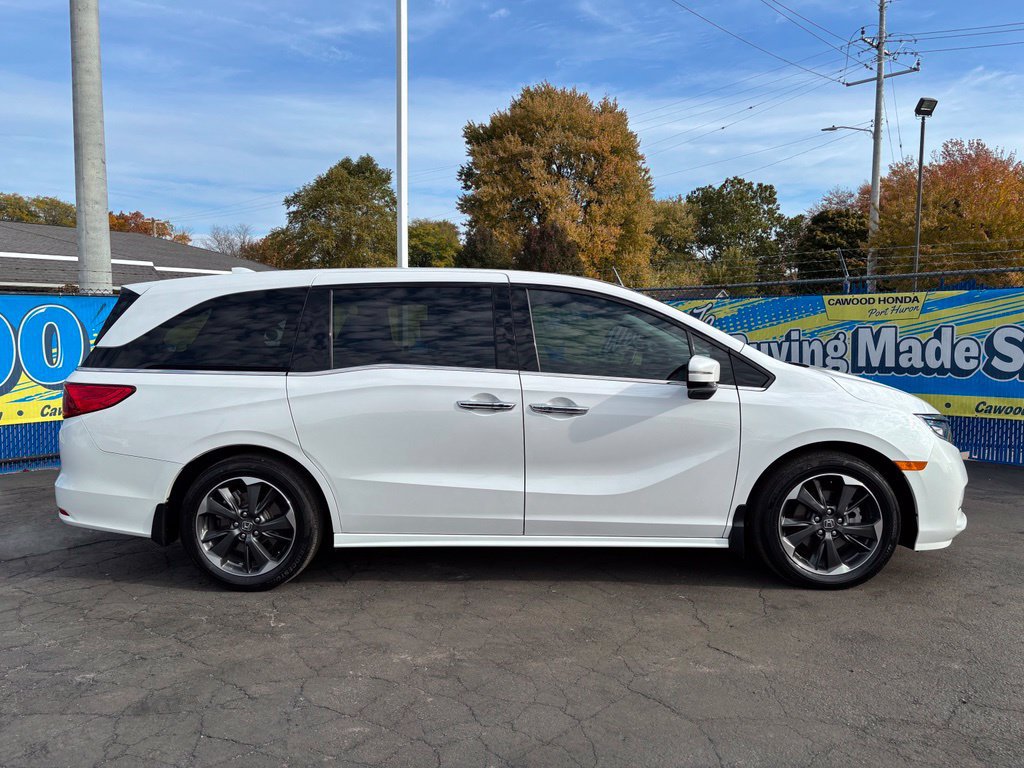 Used 2024 Honda Odyssey Elite image 2