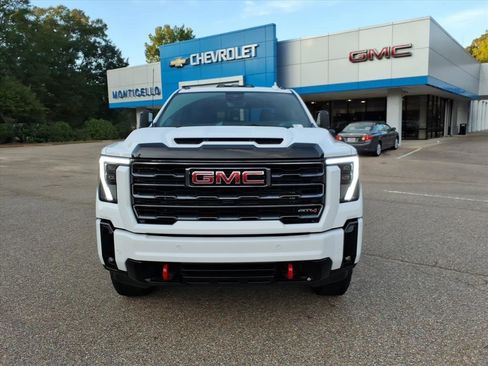 New 2026 GMC Sierra 2500 AT4 w/ AT4 Premium Plus Package image 29