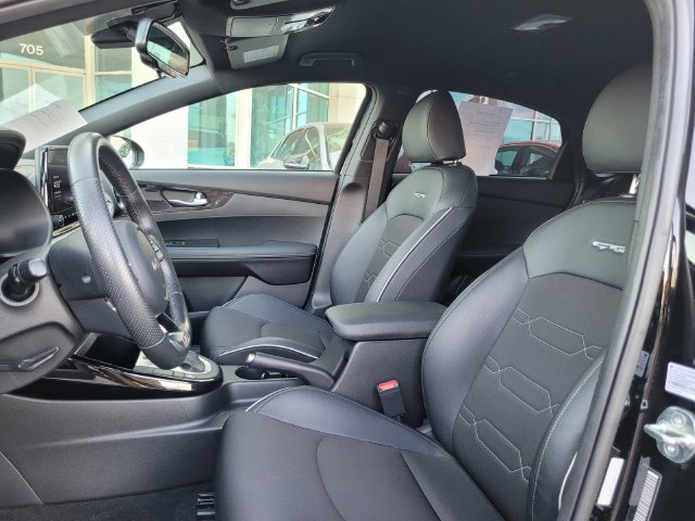 Certified 2023 Kia Forte GT-Line FWD image 13