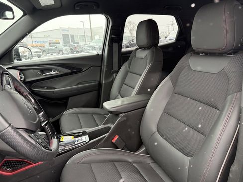 Used 2023 Chevrolet TrailBlazer RS w/ Convenience Package image 5