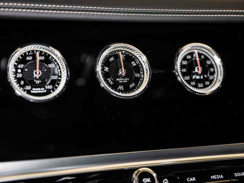Certified 2024 Bentley Continental GT V8 AWD/4WD image 30