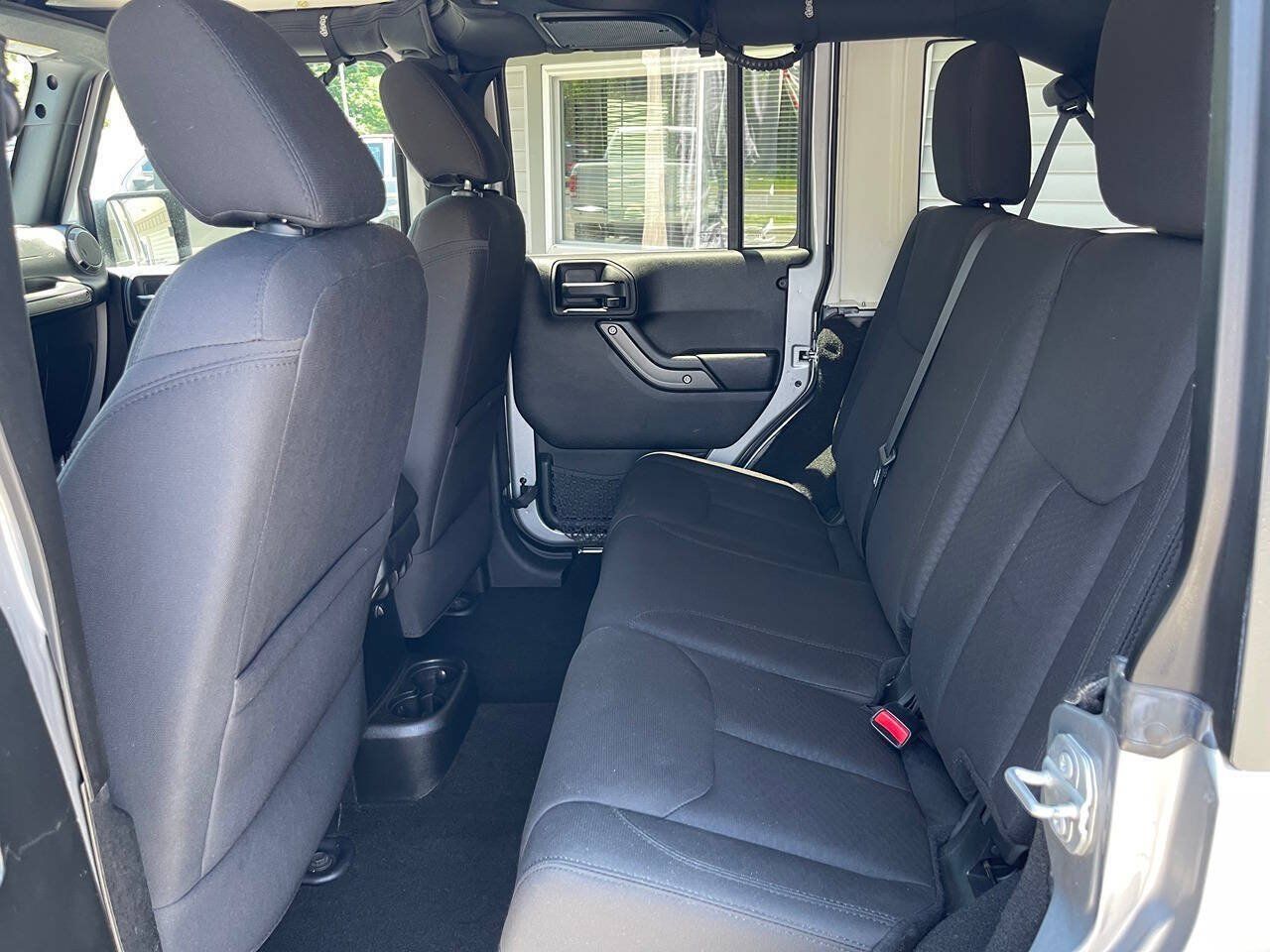 Used 2017 Jeep Wrangler Unlimited Sport AWD/4WD image 19