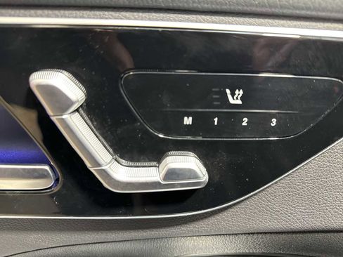 Used 2025 Mercedes-Benz C 300 4MATIC Sedan image 16