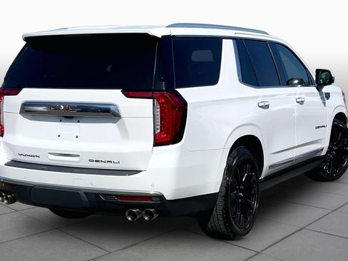 Used 2021 GMC Yukon Denali w/ Denali Ultimate Package AWD/4WD image 12