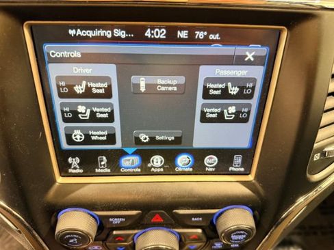 Used 2017 Jeep Grand Cherokee Limited w/ Luxury Group II AWD/4WD image 29