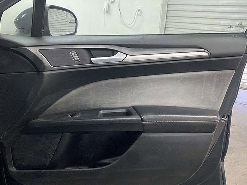 Used 2014 Ford Fusion S image 28