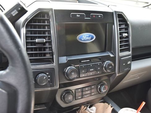 Used 2019 Ford F150 XLT w/ Equipment Group 302A Luxury AWD/4WD image 9