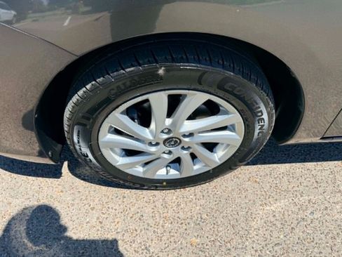 Used 2013 MAZDA MAZDA3 i Touring FWD image 10