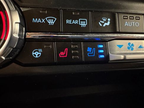 Used 2025 Ford F150 Lariat w/ Equipment Group 501A Mid AWD/4WD image 27