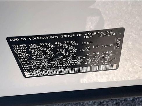 Used 2025 Volkswagen Atlas SE FWD image 33