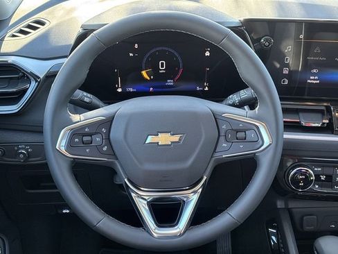 New 2026 Chevrolet TrailBlazer LT w/ Convenience Package FWD image 11