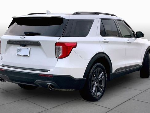Used 2022 Ford Explorer XLT w/ Equipment Group 202A RWD image 13
