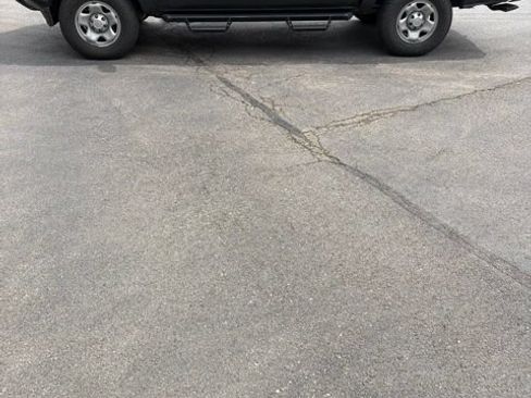 Used 2023 Toyota Tacoma SR AWD/4WD image 2