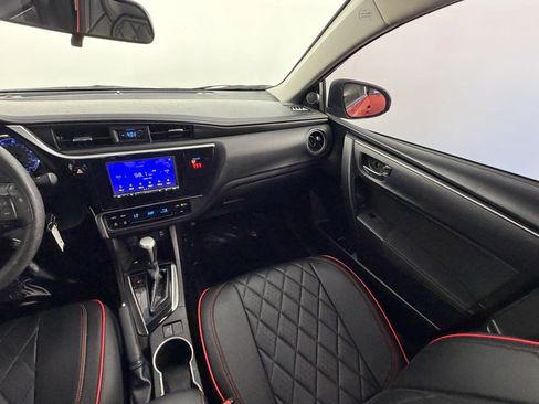 Used 2019 Toyota Corolla LE w/ Carpet Mat Package (TMS) FWD image 21