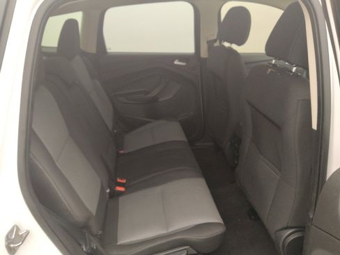 Used 2017 Ford Escape SE FWD image 19